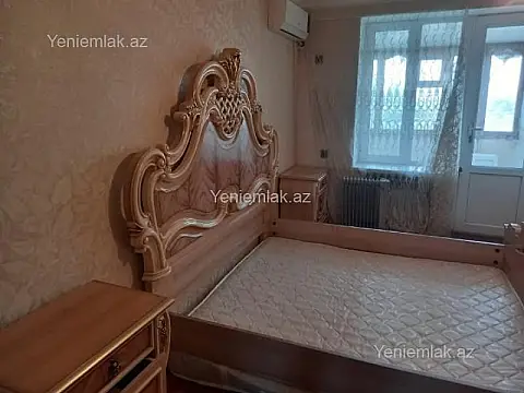 Satılır 3 otaqlı köhnə tikili 80 m²