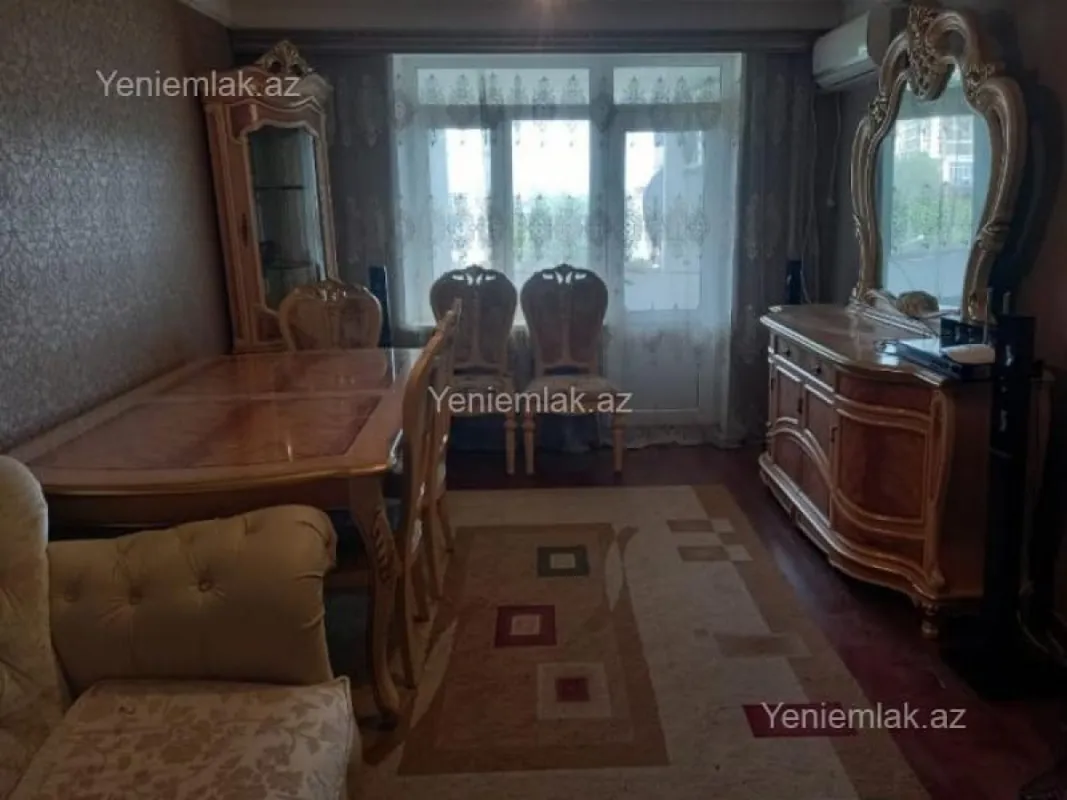 Satılır 3 otaqlı köhnə tikili 80 m²