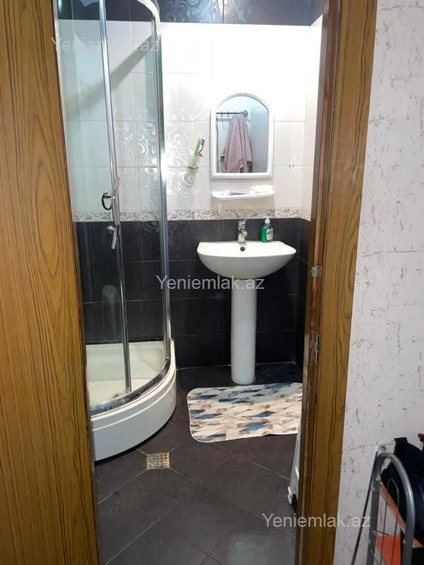 Satılır 3 otaqlı köhnə tikili 65 m²