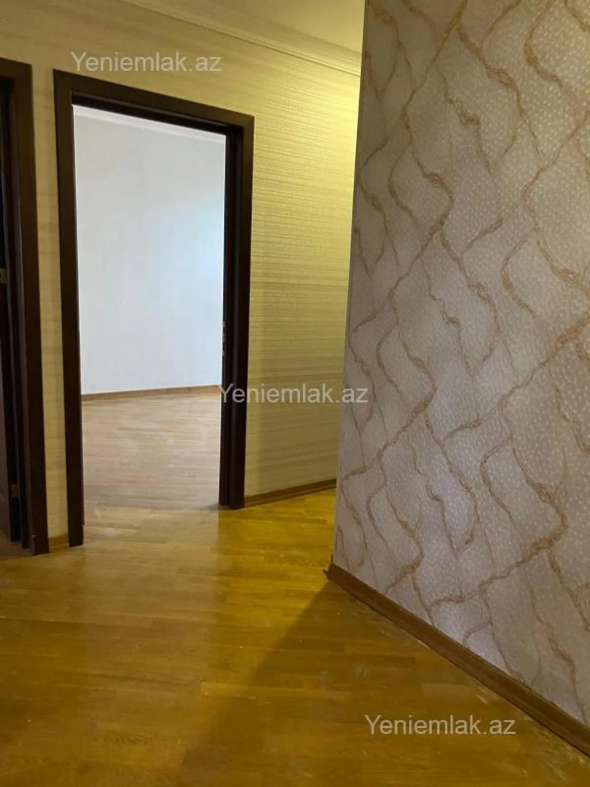 Satılır 3 otaqlı köhnə tikili 70 m²