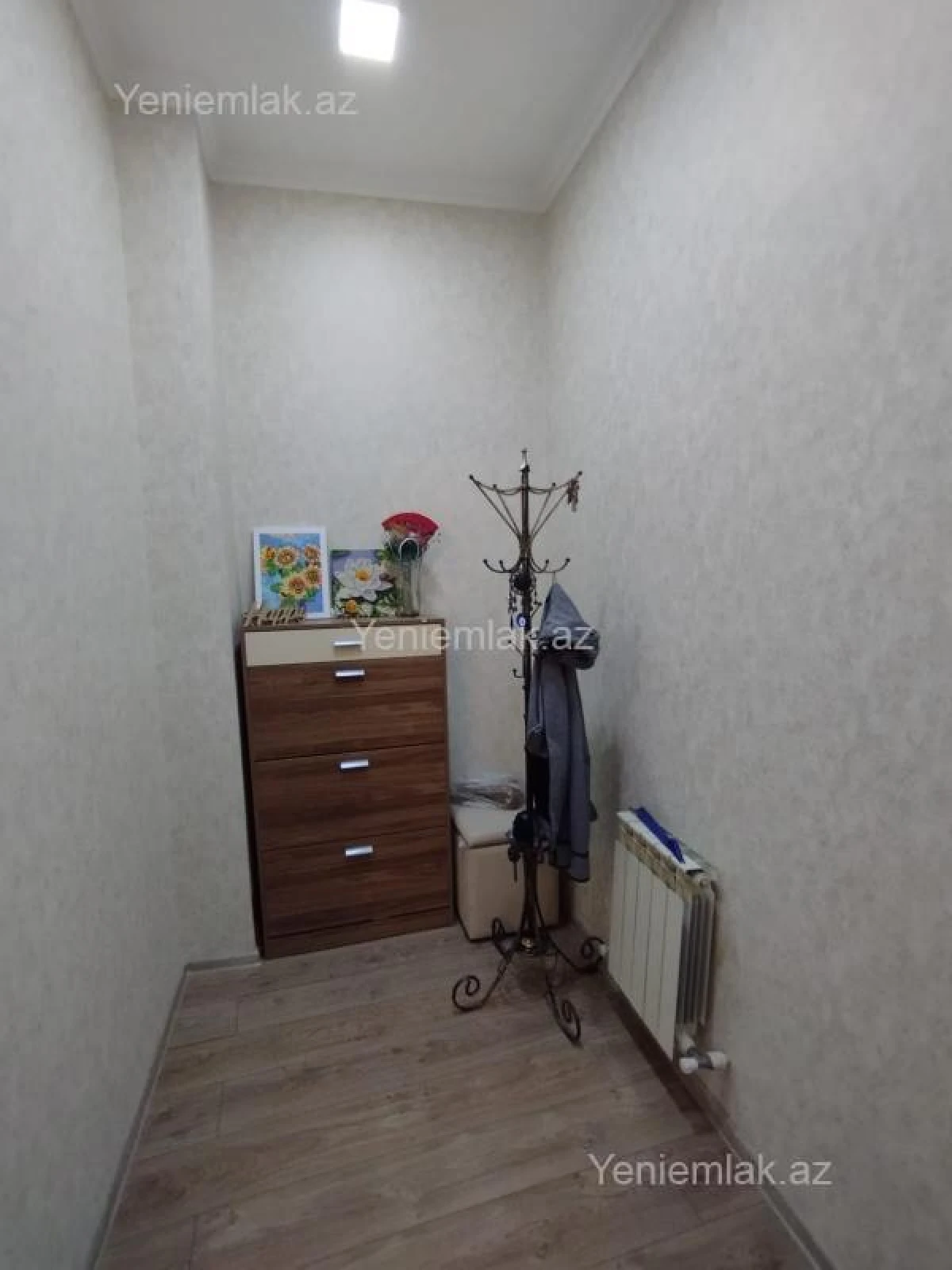 Satılır 8 otaqlı həyət evi 200 m²