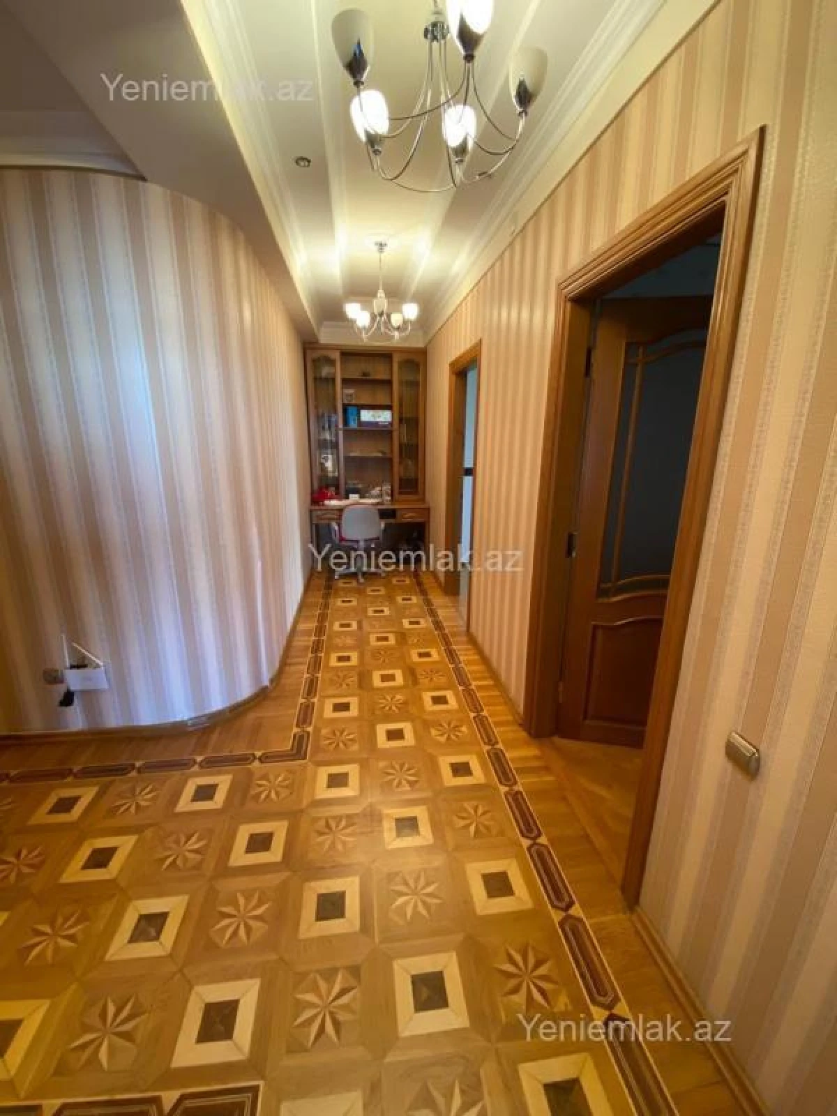 Satılır 3 otaqlı yeni tikili 165 m²