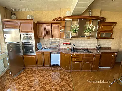 Satılır 3 otaqlı yeni tikili 165 m²