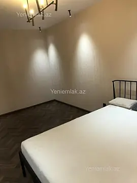 Satılır 2 otaqlı köhnə tikili 65 m²