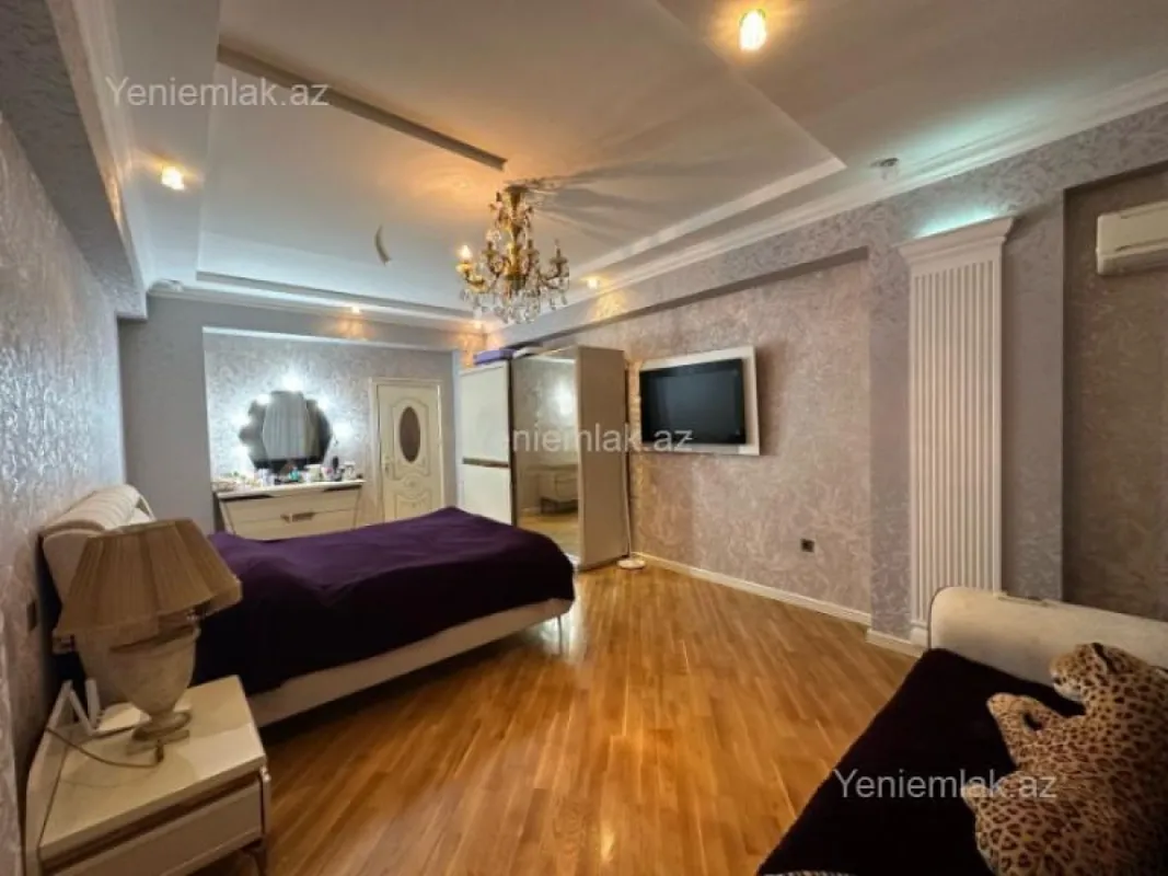 Satılır 3 otaqlı yeni tikili 140 m²