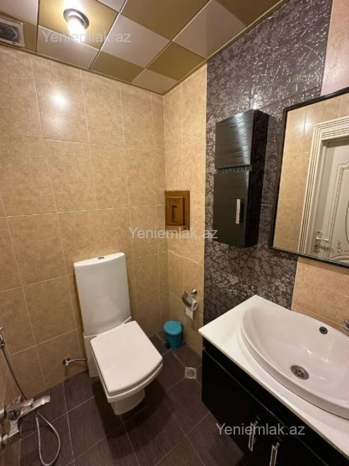 Satılır 3 otaqlı yeni tikili 140 m²