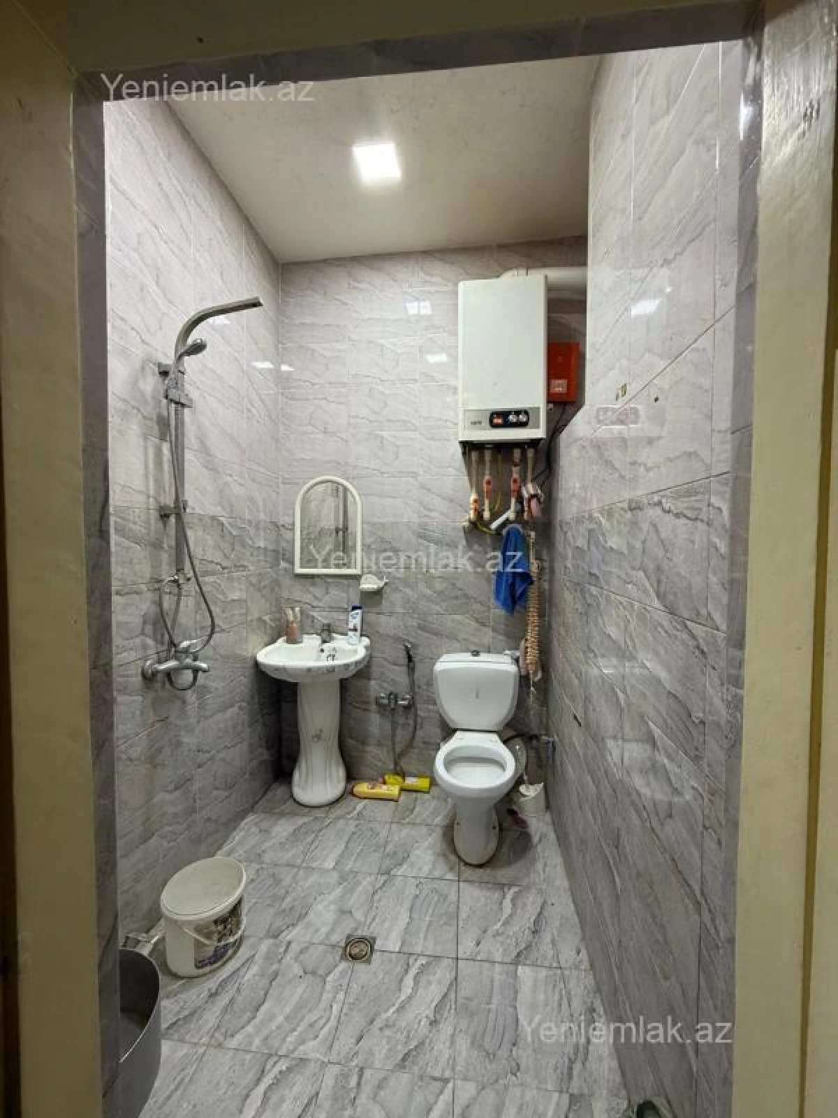 Satılır 2 otaqlı köhnə tikili 55 m²