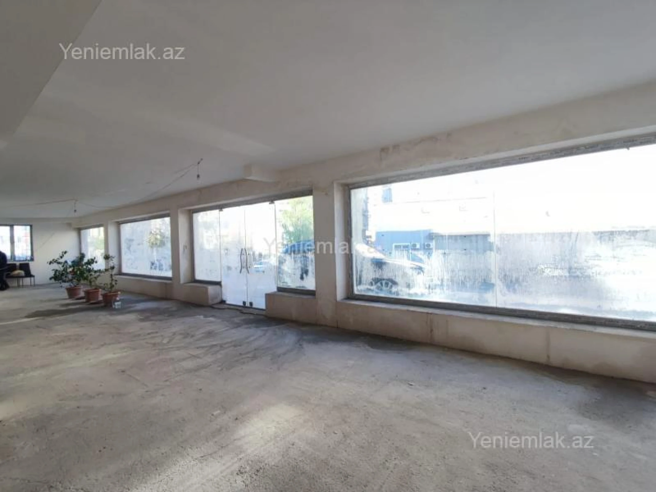 Satılır 8 otaqlı obyekt 250 m²