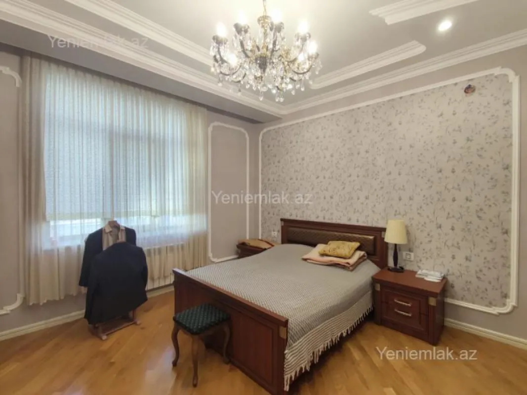 Satılır 8 otaqlı obyekt 250 m²