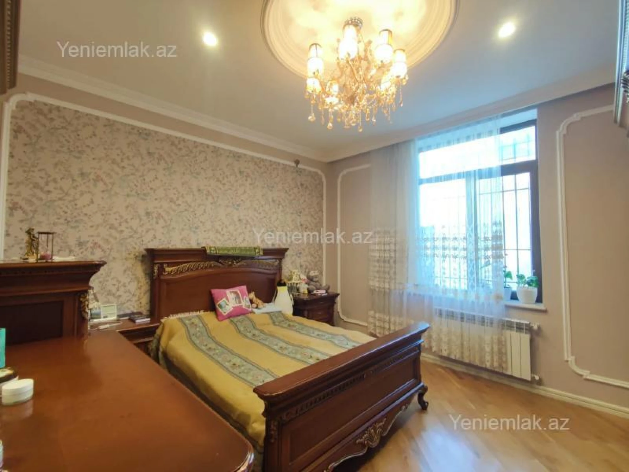 Satılır 8 otaqlı obyekt 250 m²