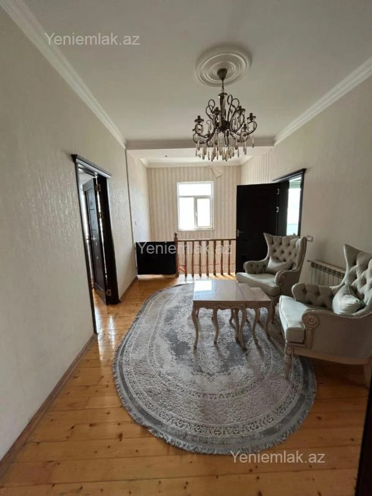 Satılır 6 otaqlı həyət evi 215 m²