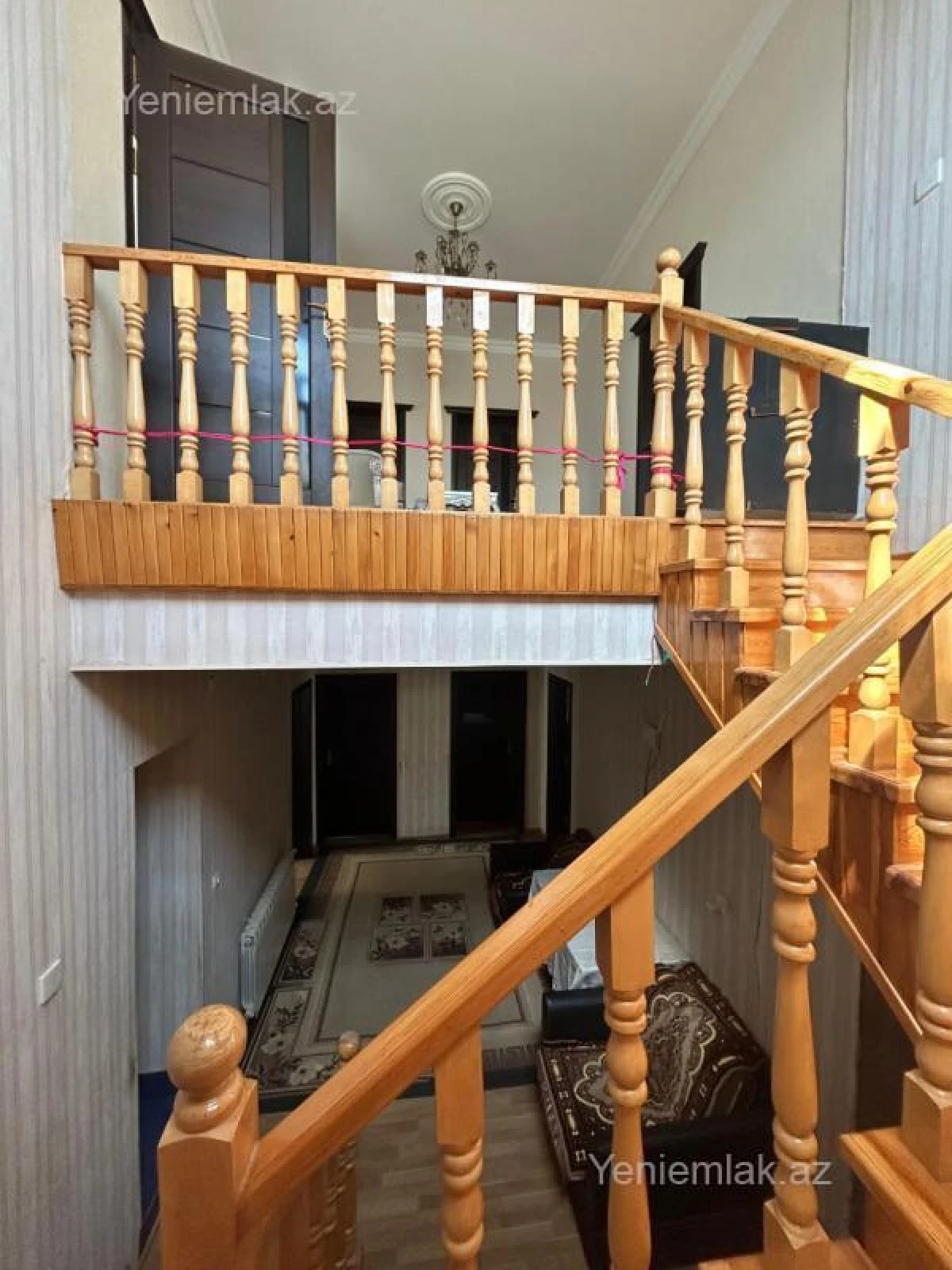 Satılır 6 otaqlı həyət evi 215 m²