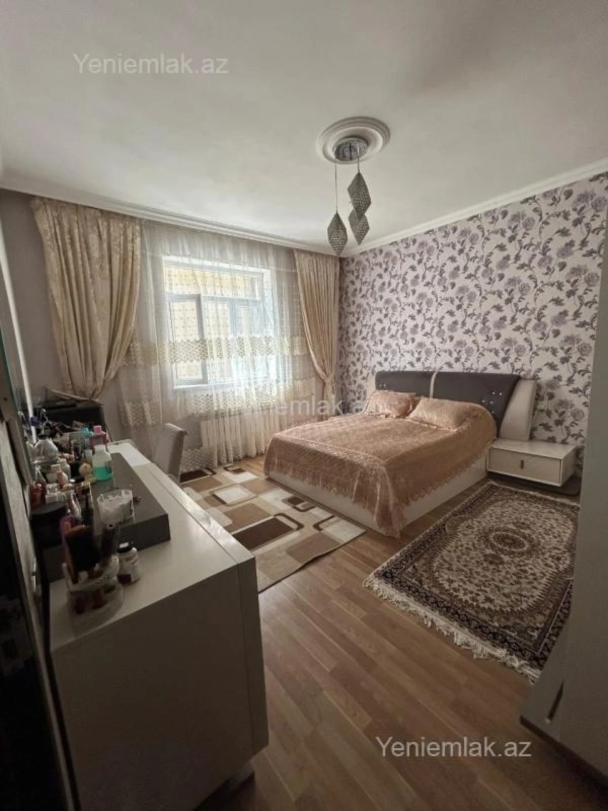 Satılır 6 otaqlı həyət evi 215 m²