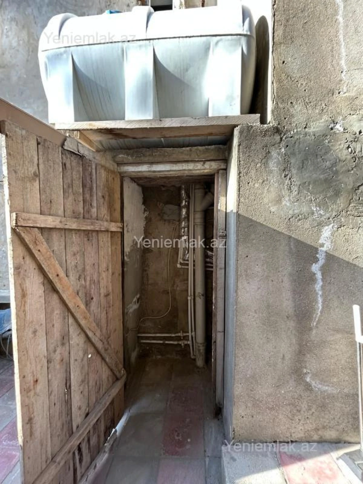 Satılır 6 otaqlı həyət evi 215 m²