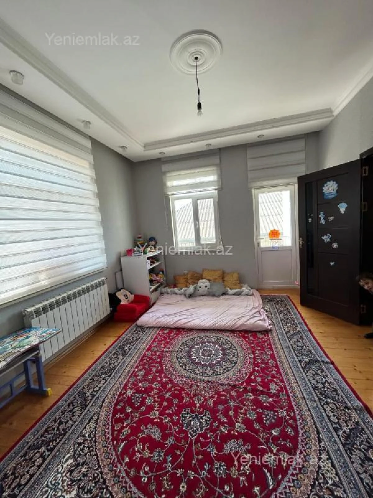 Satılır 6 otaqlı həyət evi 215 m²