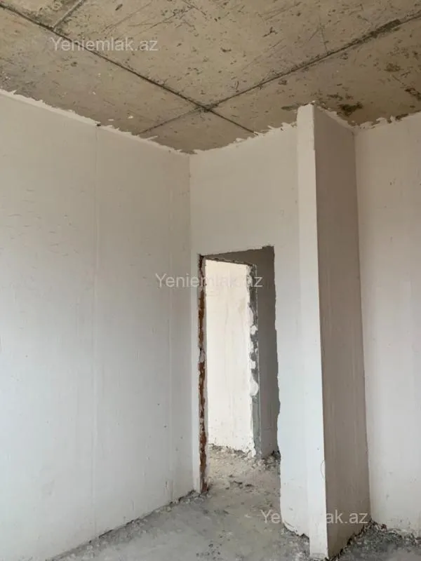 Satılır 3 otaqlı yeni tikili 120 m²