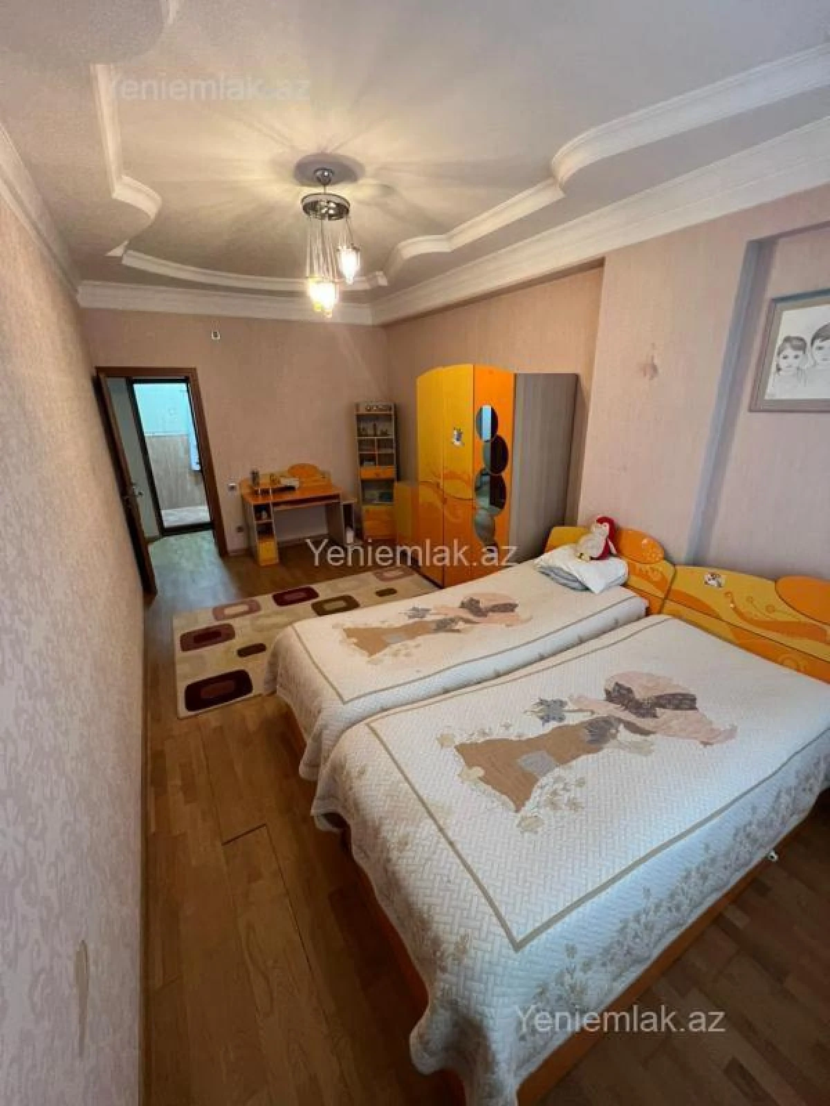 Satılır 4 otaqlı yeni tikili 180 m²