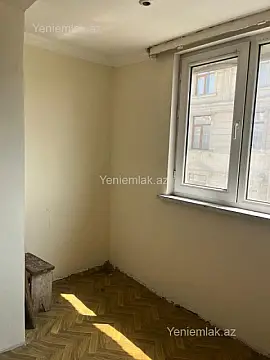Satılır 2 otaqlı köhnə tikili 50 m²