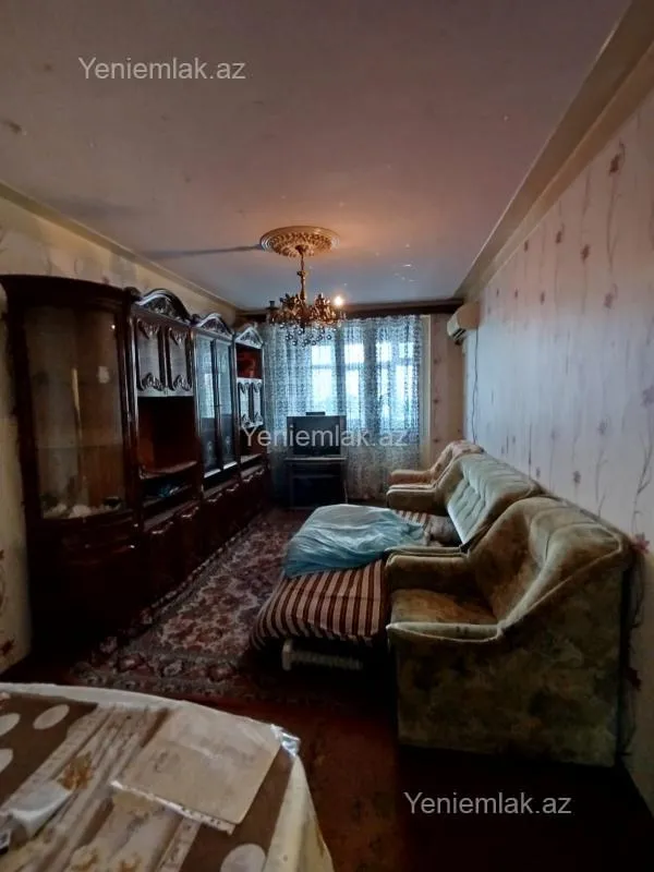 Satılır 2 otaqlı köhnə tikili 56 m²