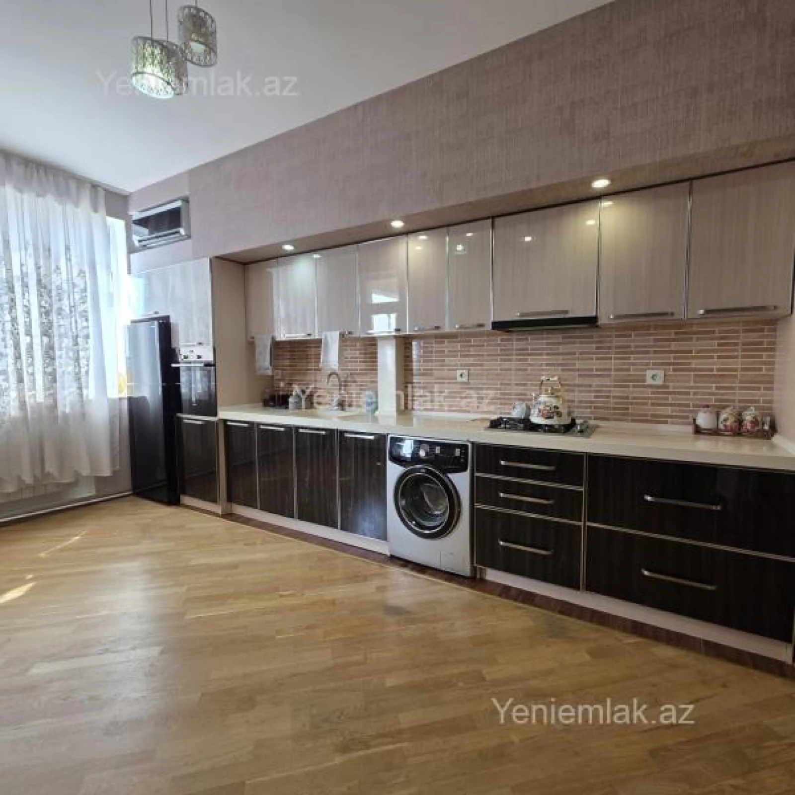 Satılır 2 otaqlı yeni tikili 90.2 m²