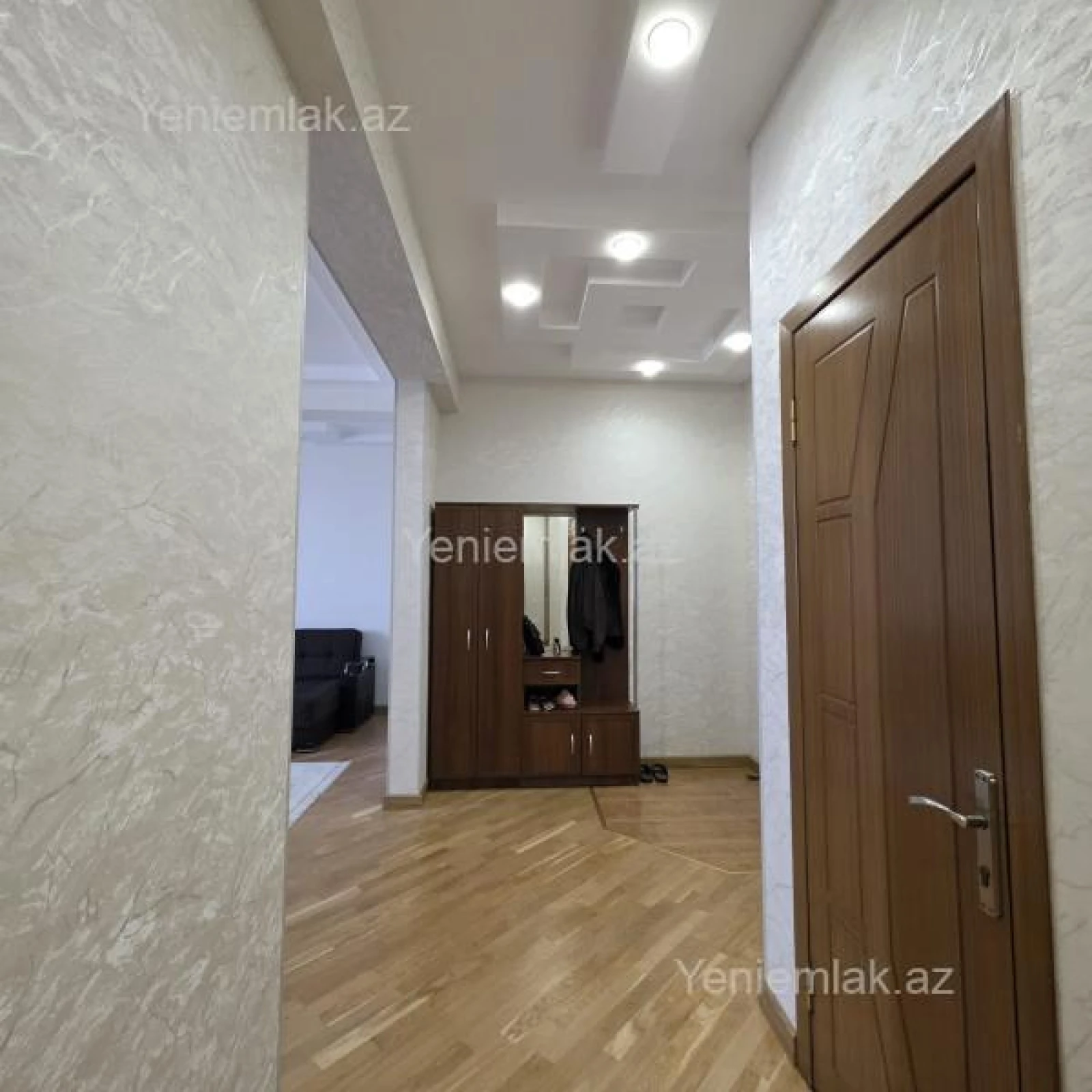 Satılır 2 otaqlı yeni tikili 90.2 m²
