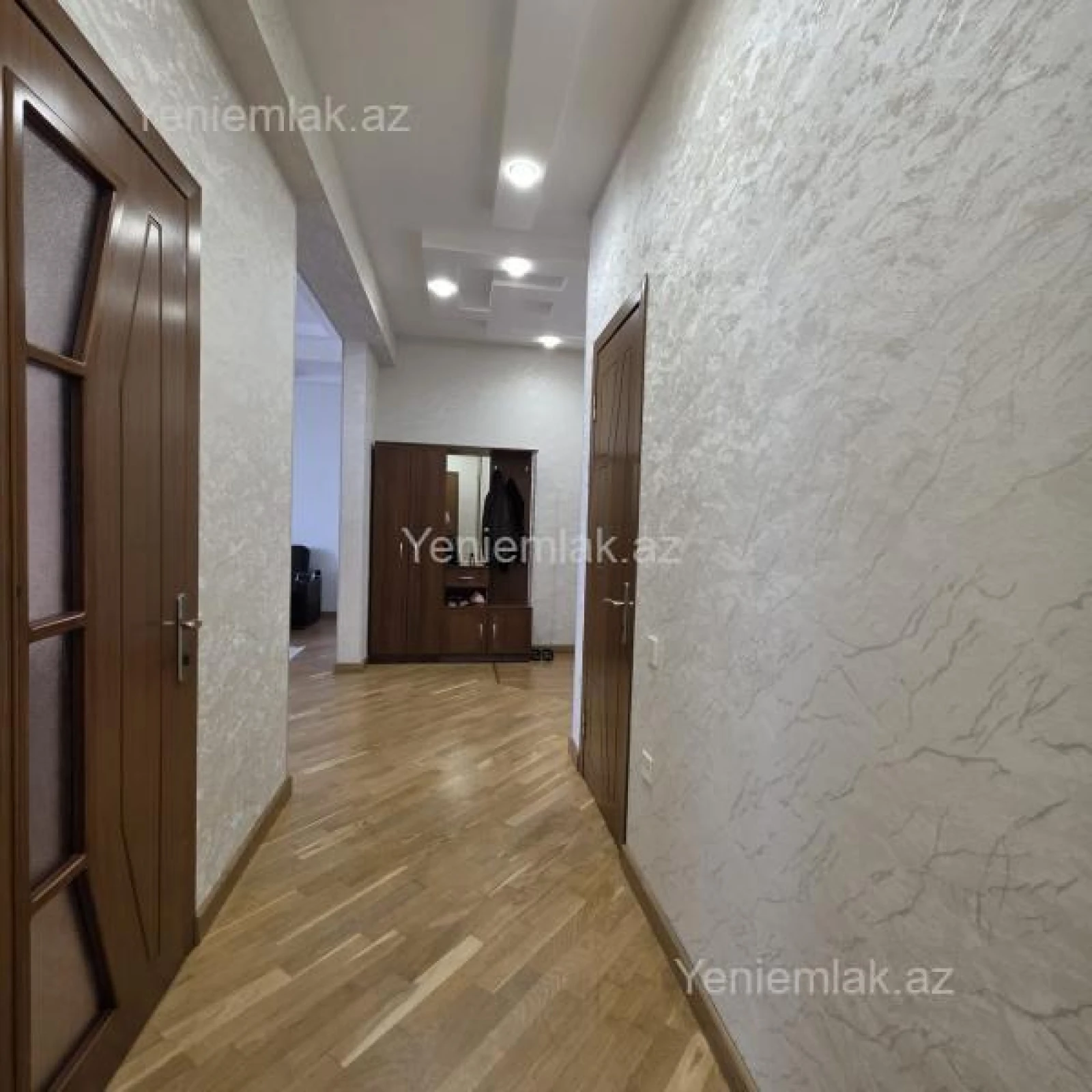 Satılır 2 otaqlı yeni tikili 90.2 m²