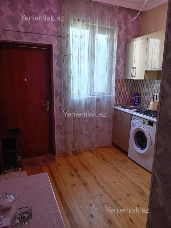Satılır 1 otaqlı həyət evi 30 m²