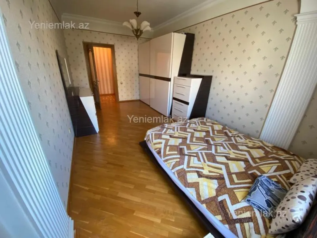 Satılır 3 otaqlı yeni tikili 168 m²