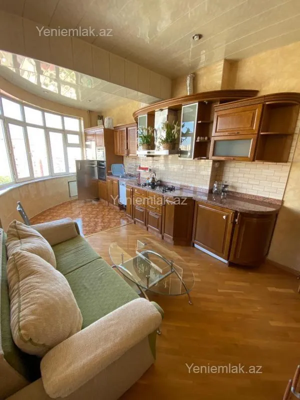 Satılır 3 otaqlı yeni tikili 168 m²