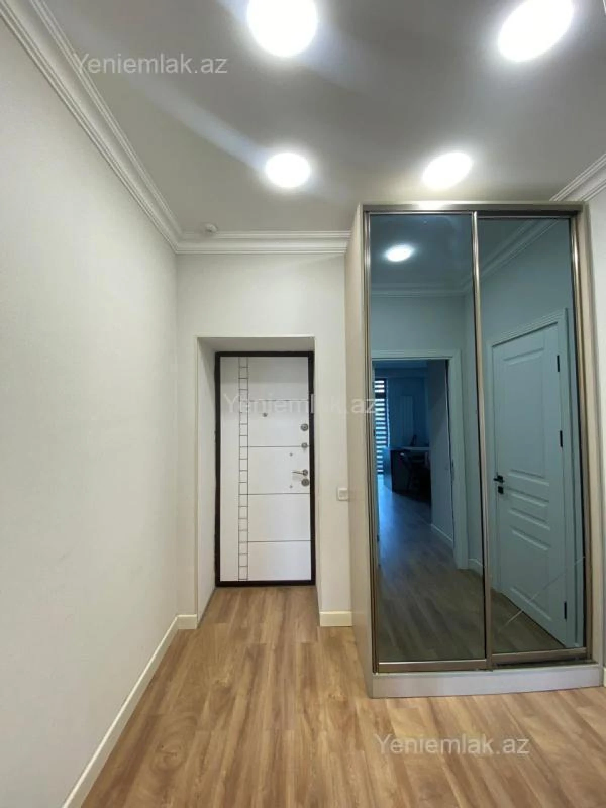 Satılır 2 otaqlı yeni tikili 66 m²