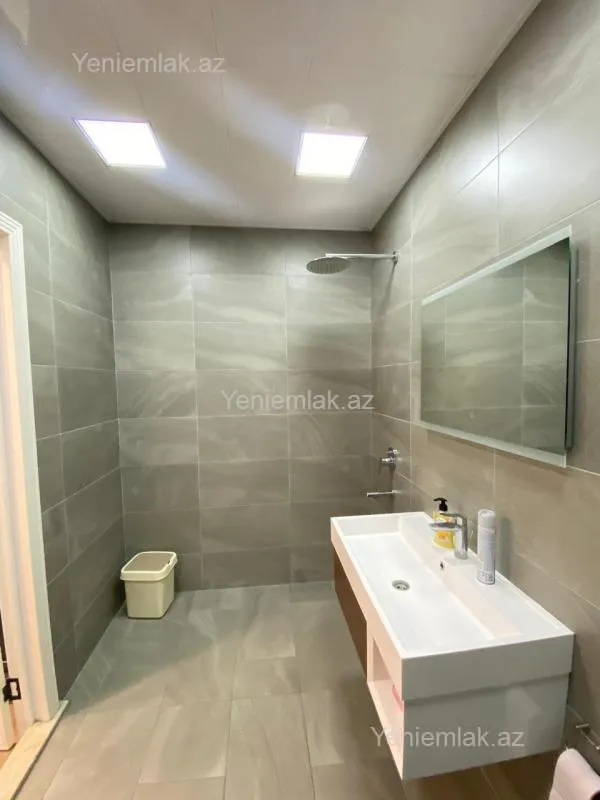 Satılır 2 otaqlı yeni tikili 66 m²