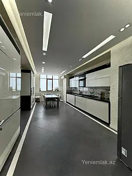 Satılır 3 otaqlı yeni tikili 165 m²