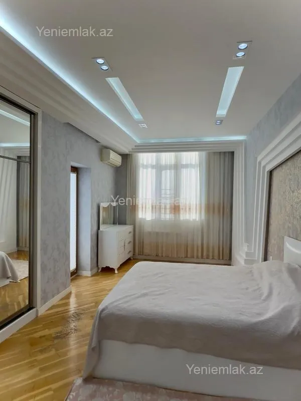 Satılır 3 otaqlı yeni tikili 165 m²