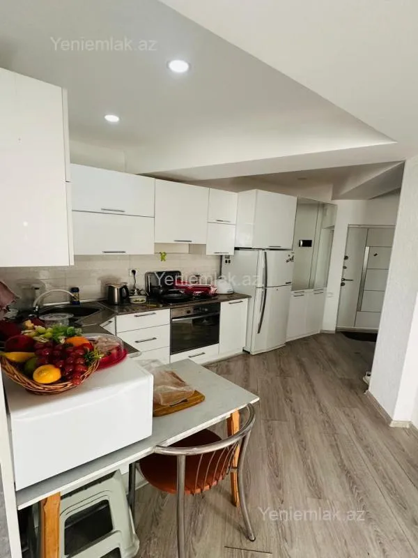 Satılır 2 otaqlı yeni tikili 70 m²