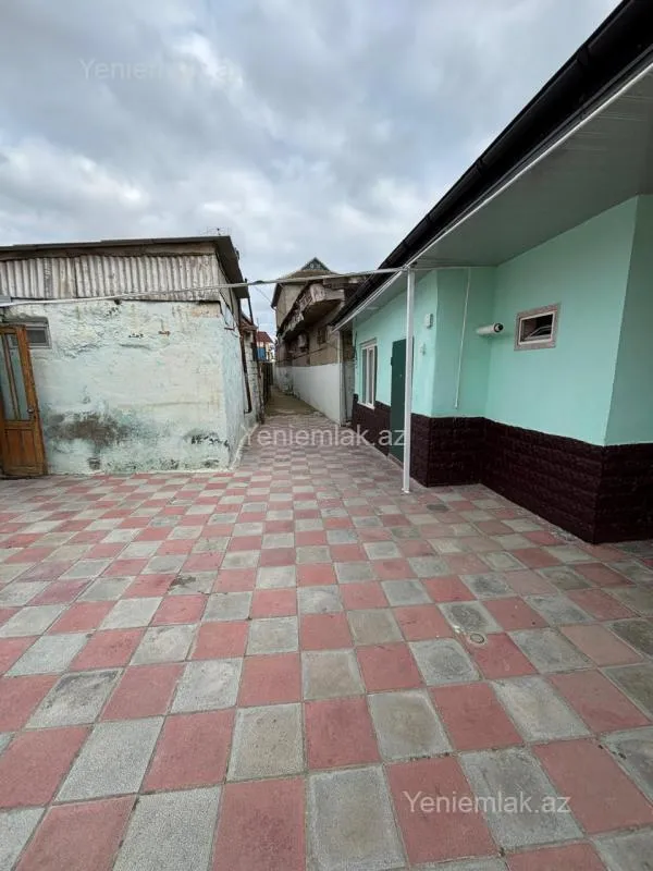 Satılır 7 otaqlı həyət evi 125 m²