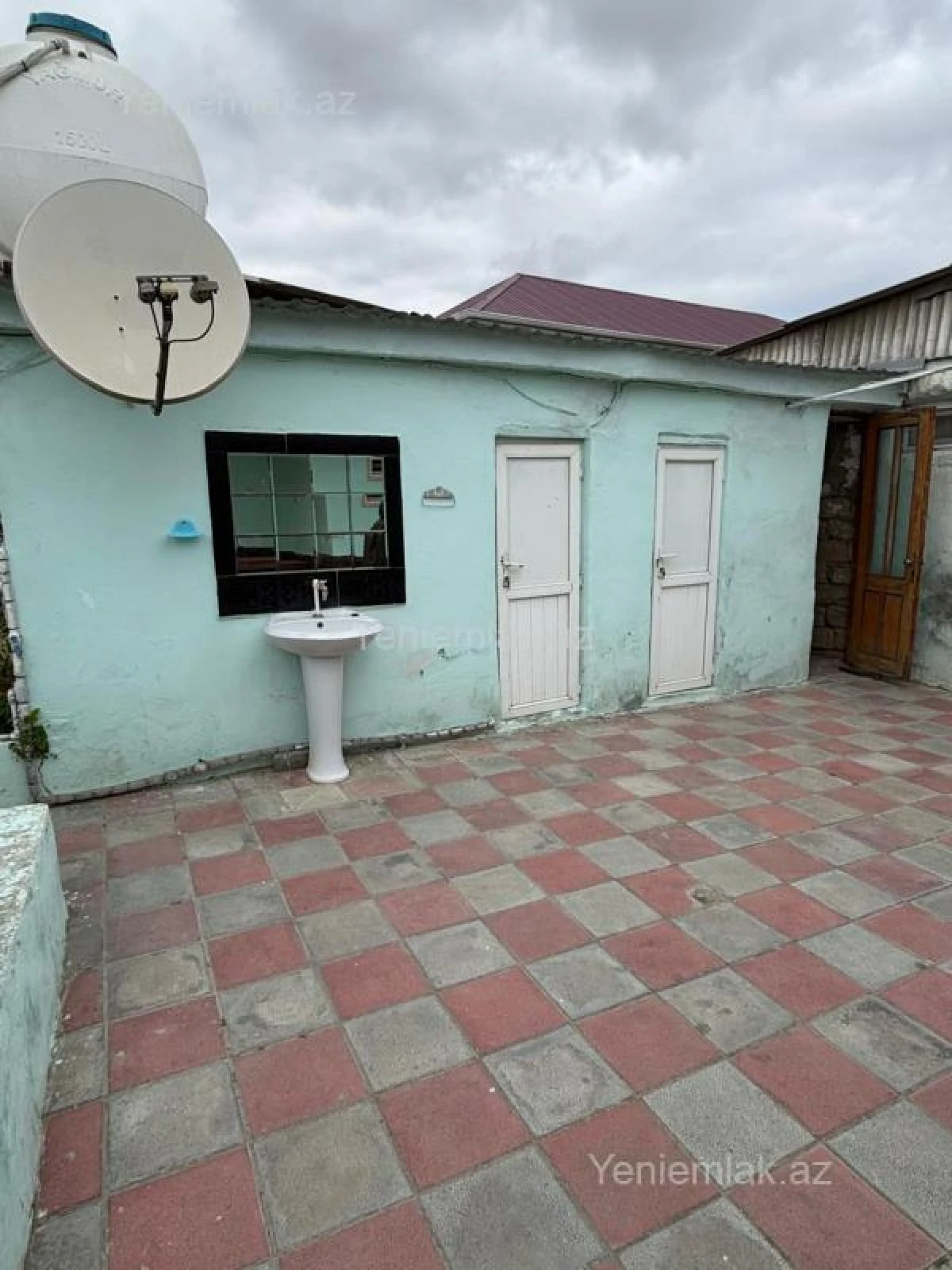 Satılır 7 otaqlı həyət evi 125 m²