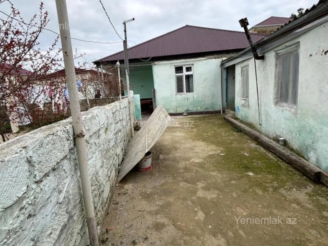 Satılır 7 otaqlı həyət evi 125 m²