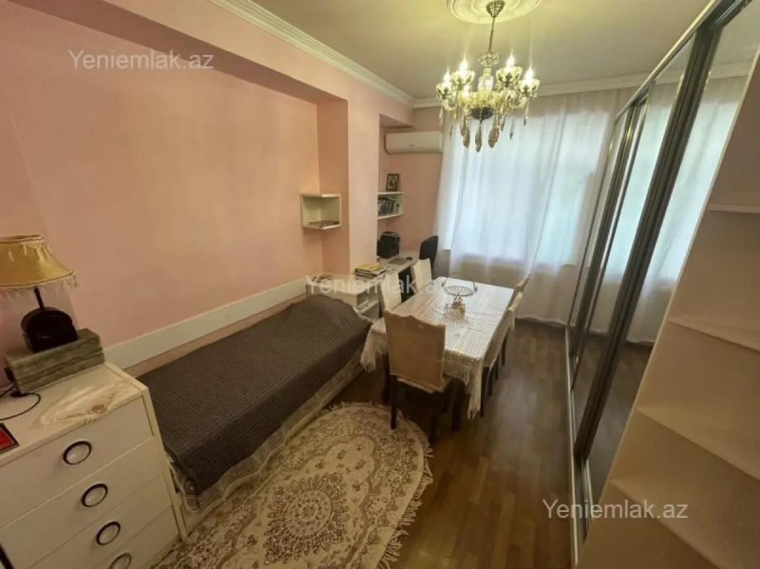 Satılır 3 otaqlı yeni tikili 105 m²
