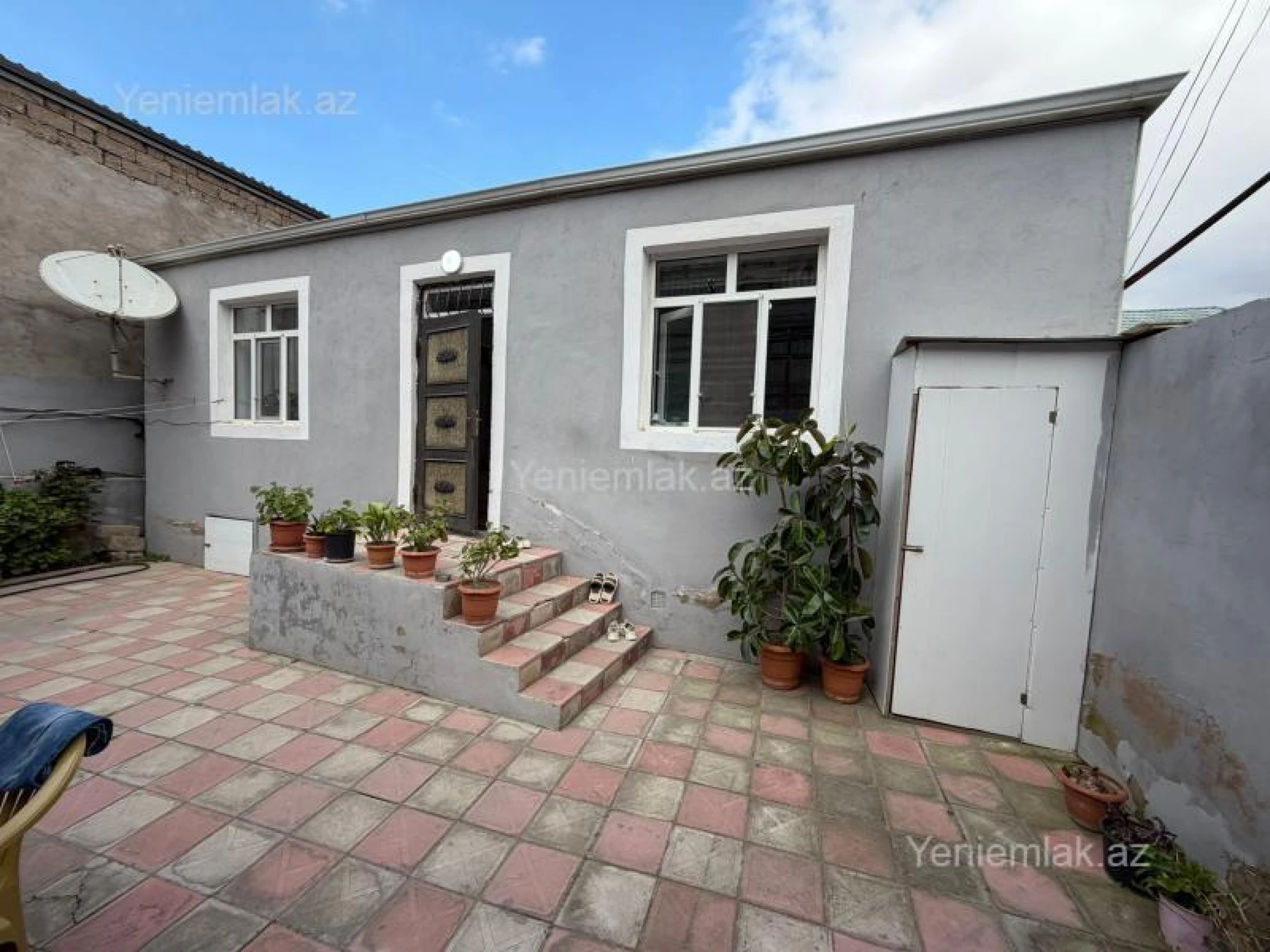 Satılır 3 otaqlı həyət evi 100 m²