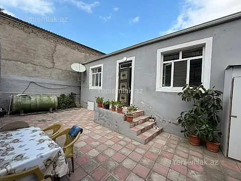 Satılır 3 otaqlı həyət evi 100 m²