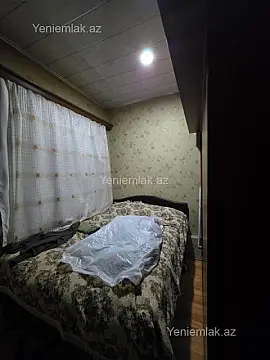 Satılır 2 otaqlı köhnə tikili 45 m²