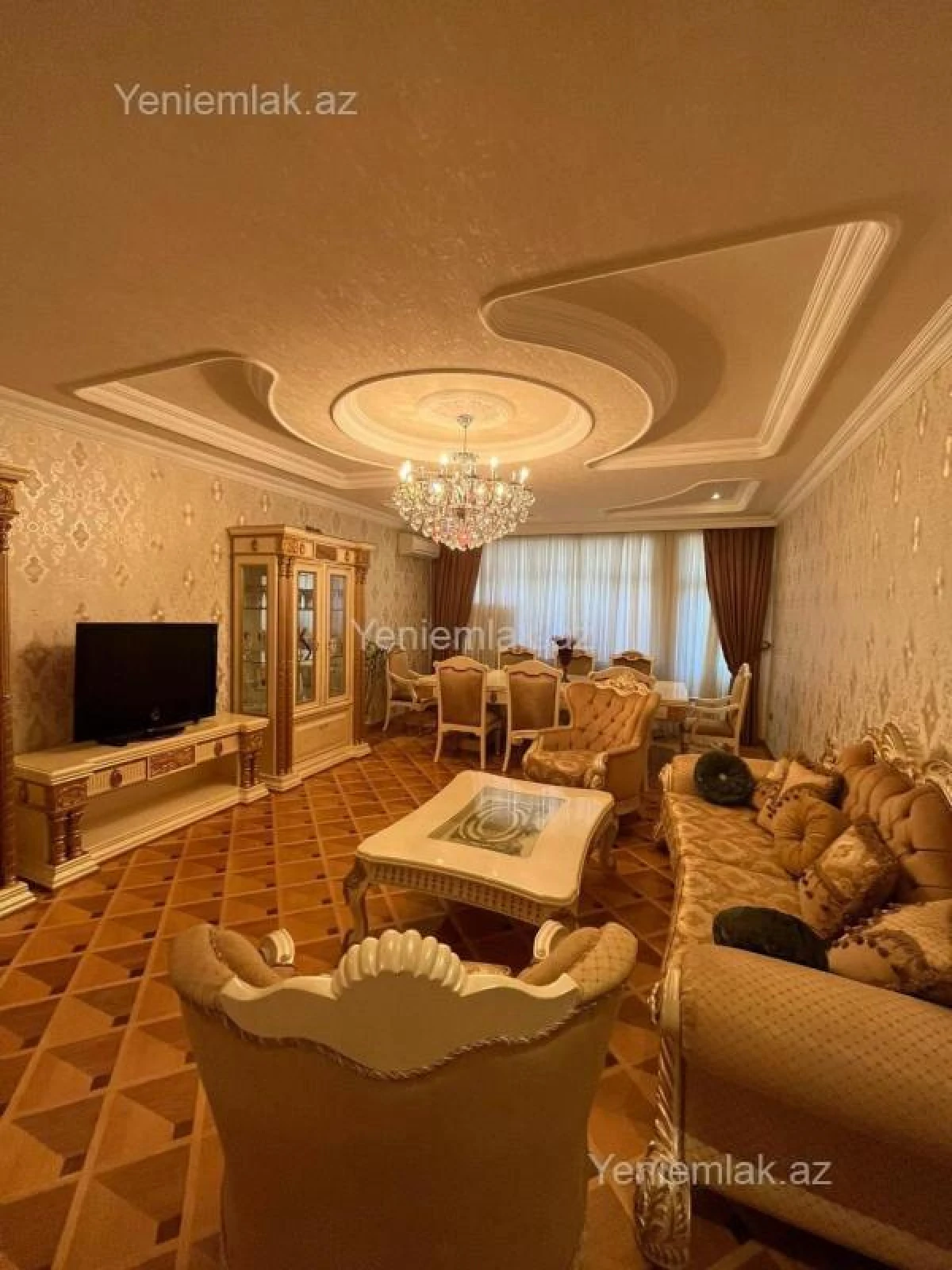 Satılır 4 otaqlı yeni tikili 200 m²