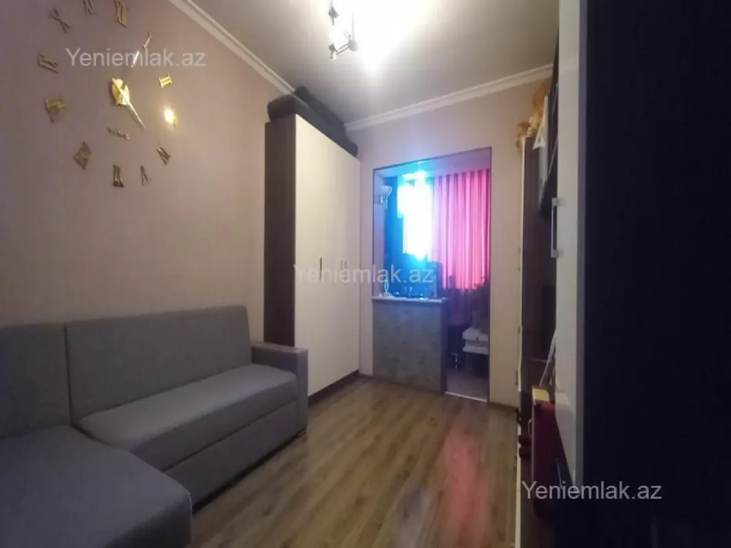 Satılır 3 otaqlı köhnə tikili 80 m²