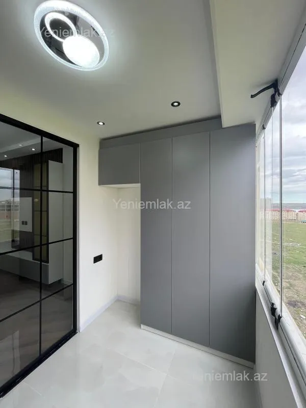 Satılır 3 otaqlı yeni tikili 74 m²