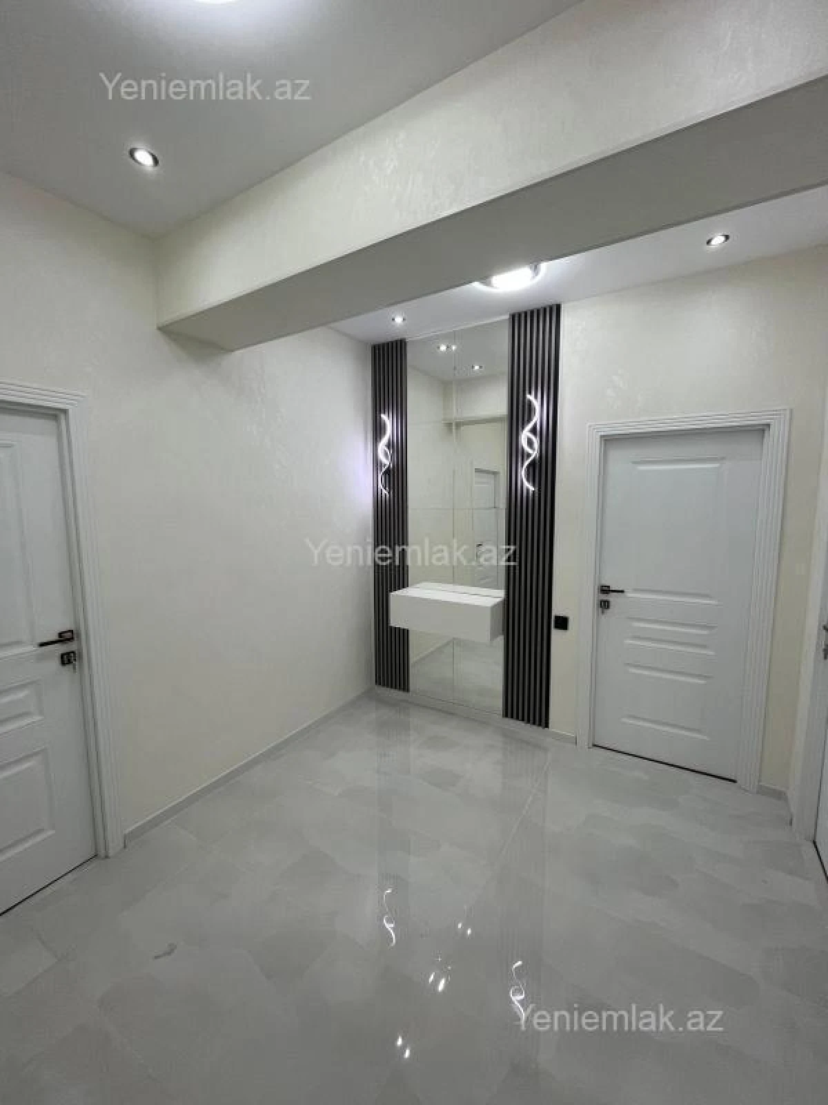 Satılır 3 otaqlı yeni tikili 74 m²