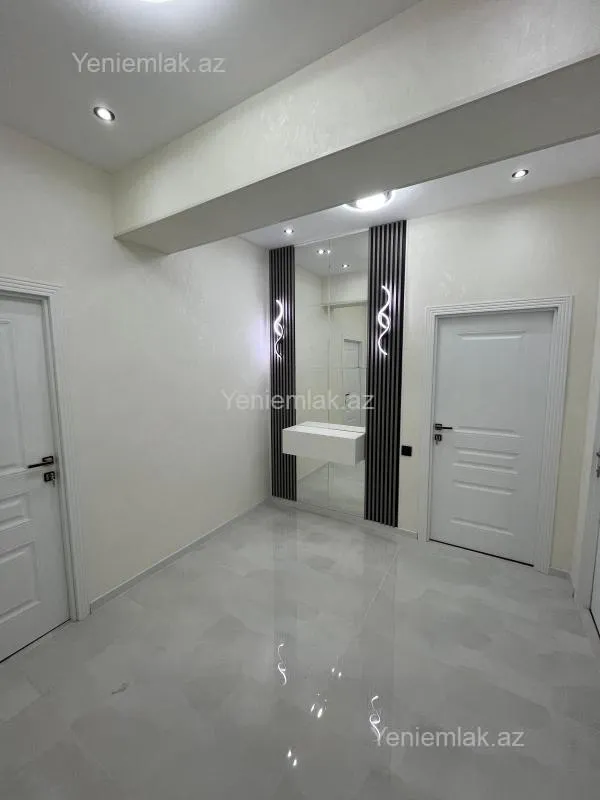 Satılır 3 otaqlı yeni tikili 74 m²