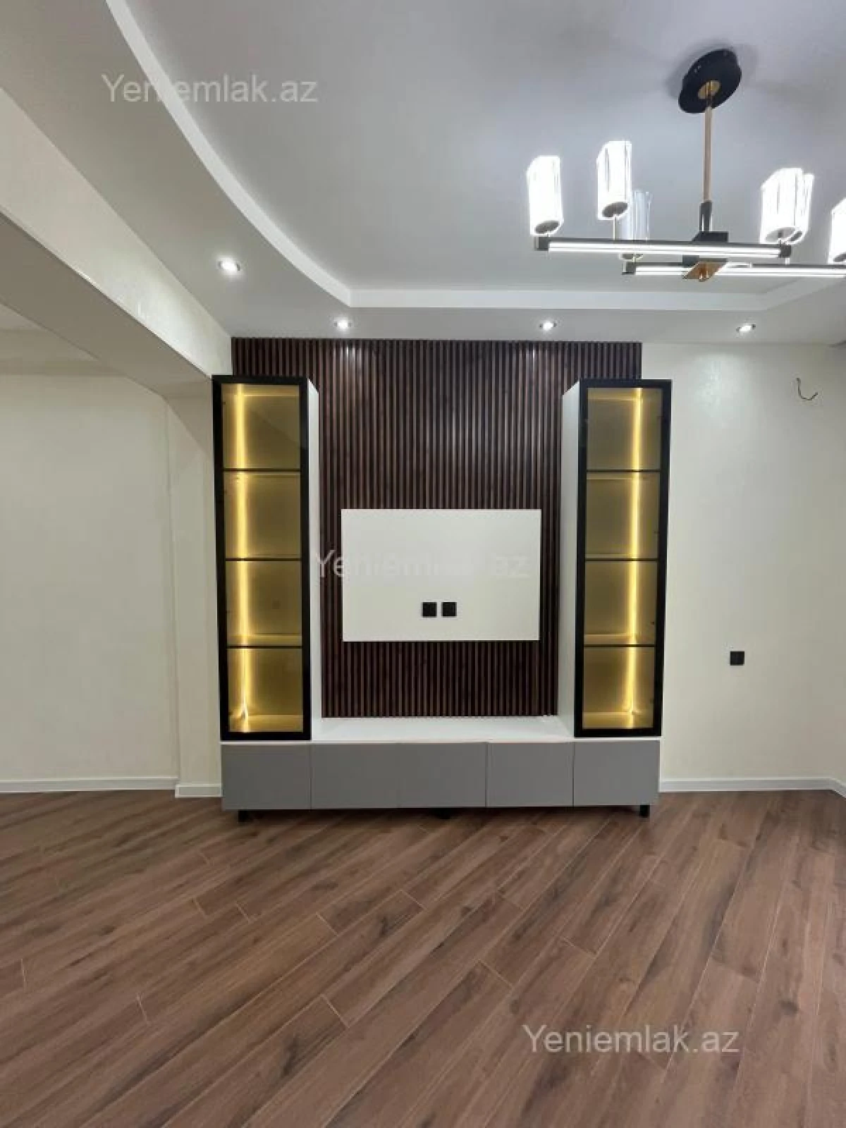 Satılır 3 otaqlı yeni tikili 74 m²