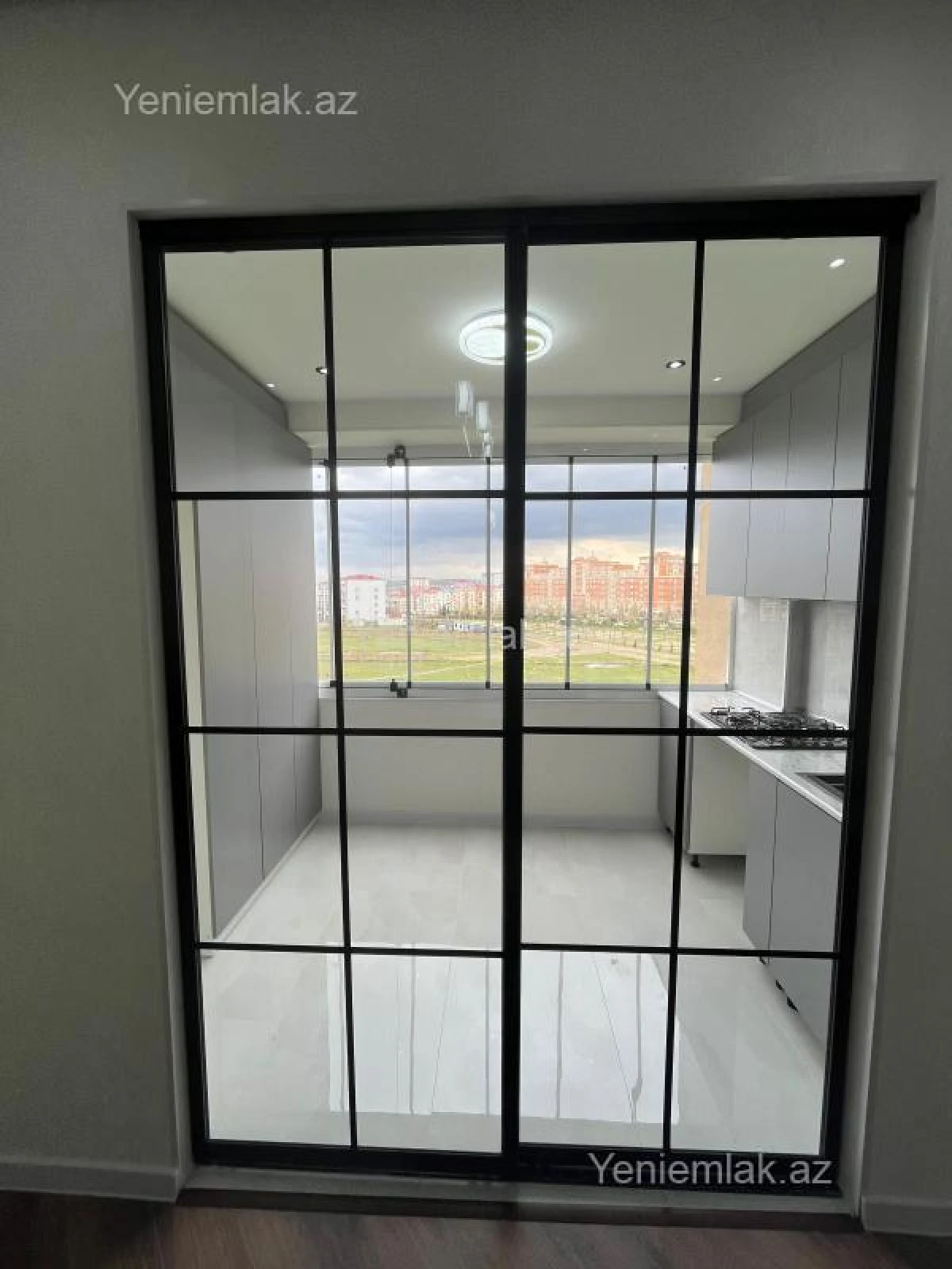 Satılır 3 otaqlı yeni tikili 74 m²