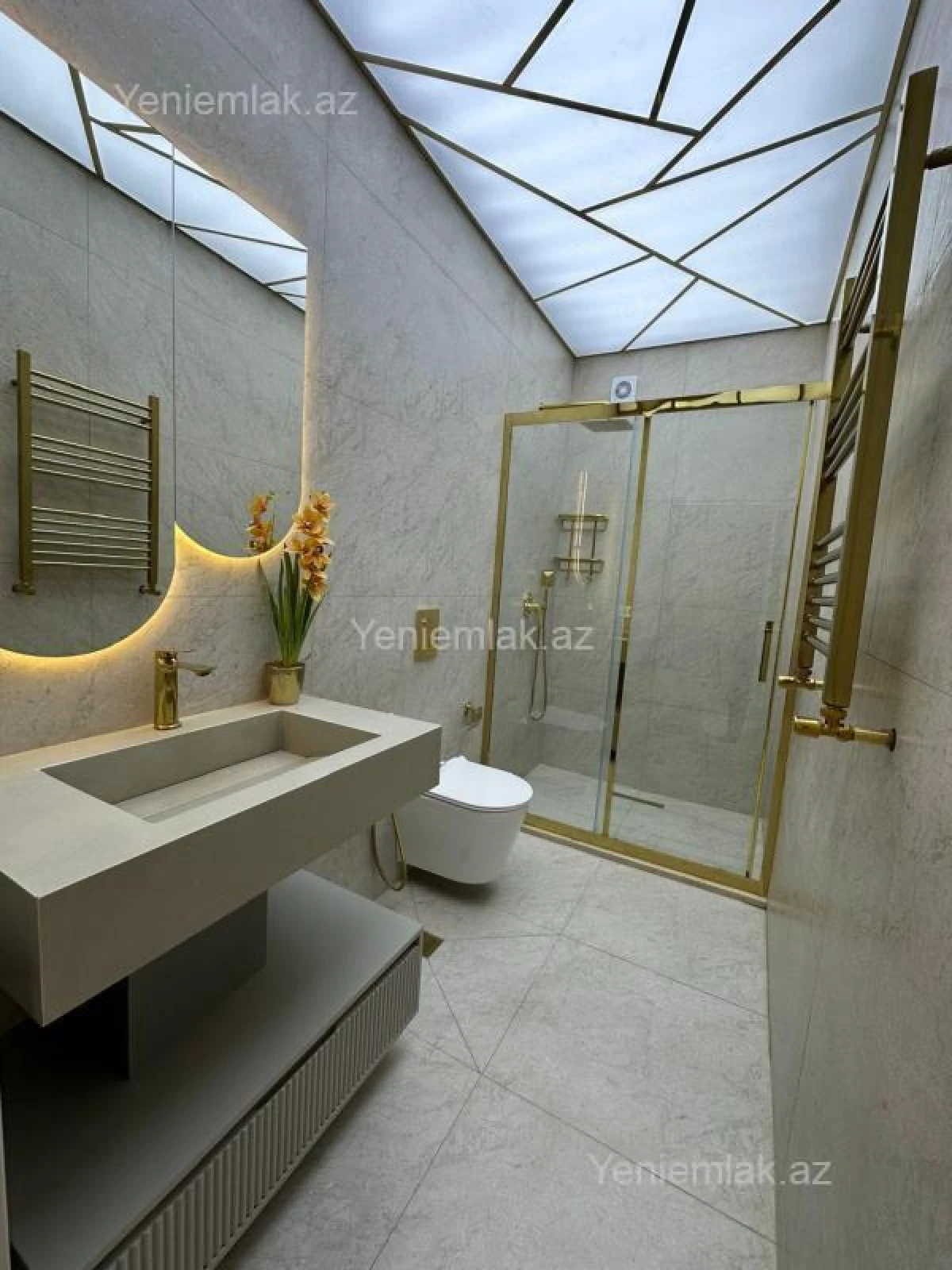 Satılır 2 otaqlı yeni tikili 65 m²