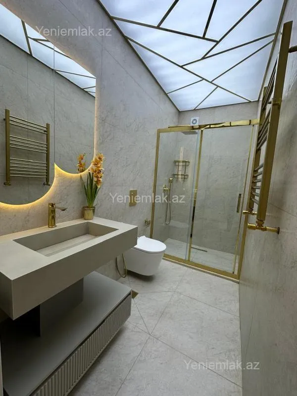 Satılır 2 otaqlı yeni tikili 65 m²